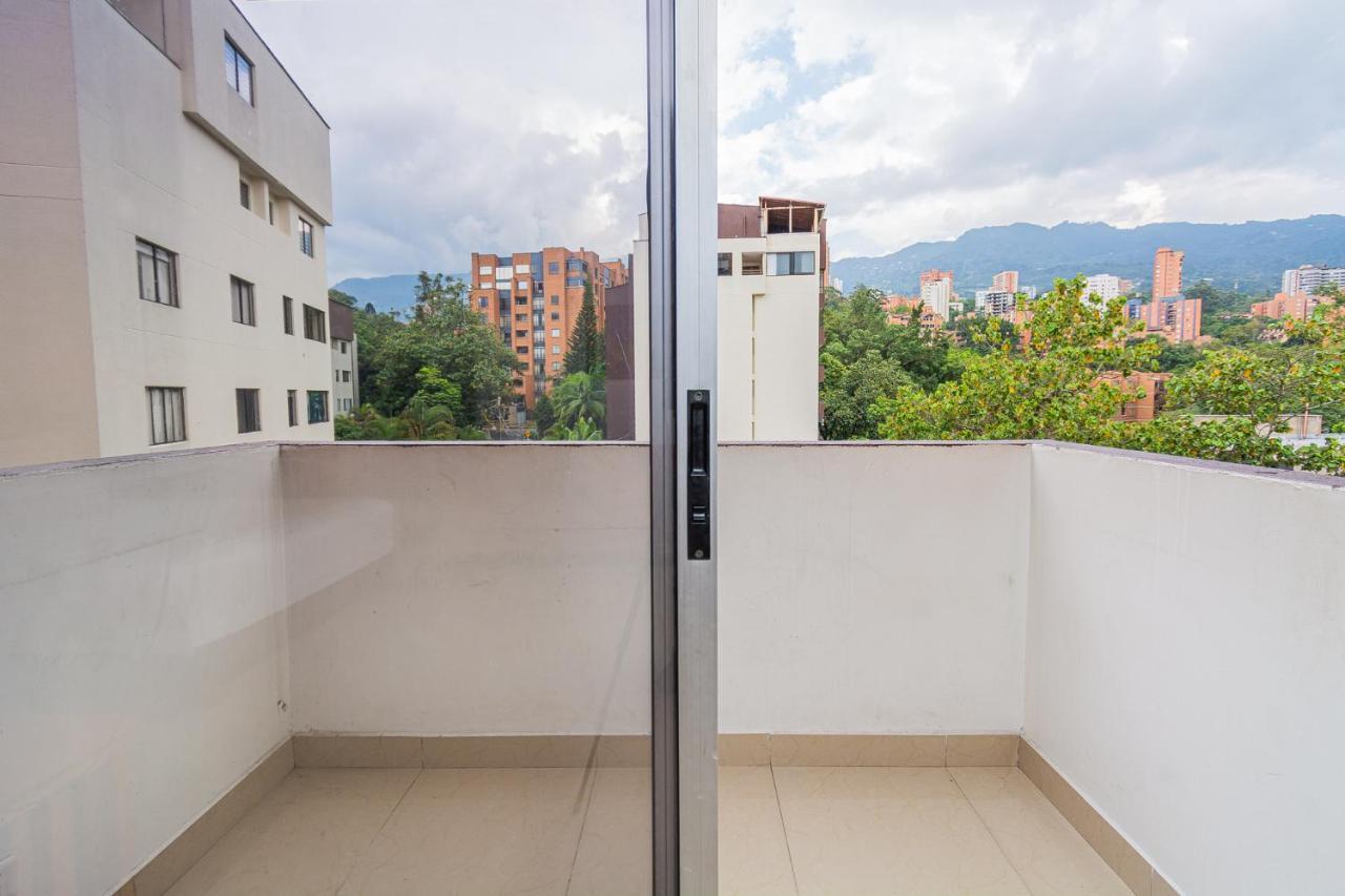 Loft Moderno En El Poblado Con Vista Y Parqueadero Mio Lofts * Medellin