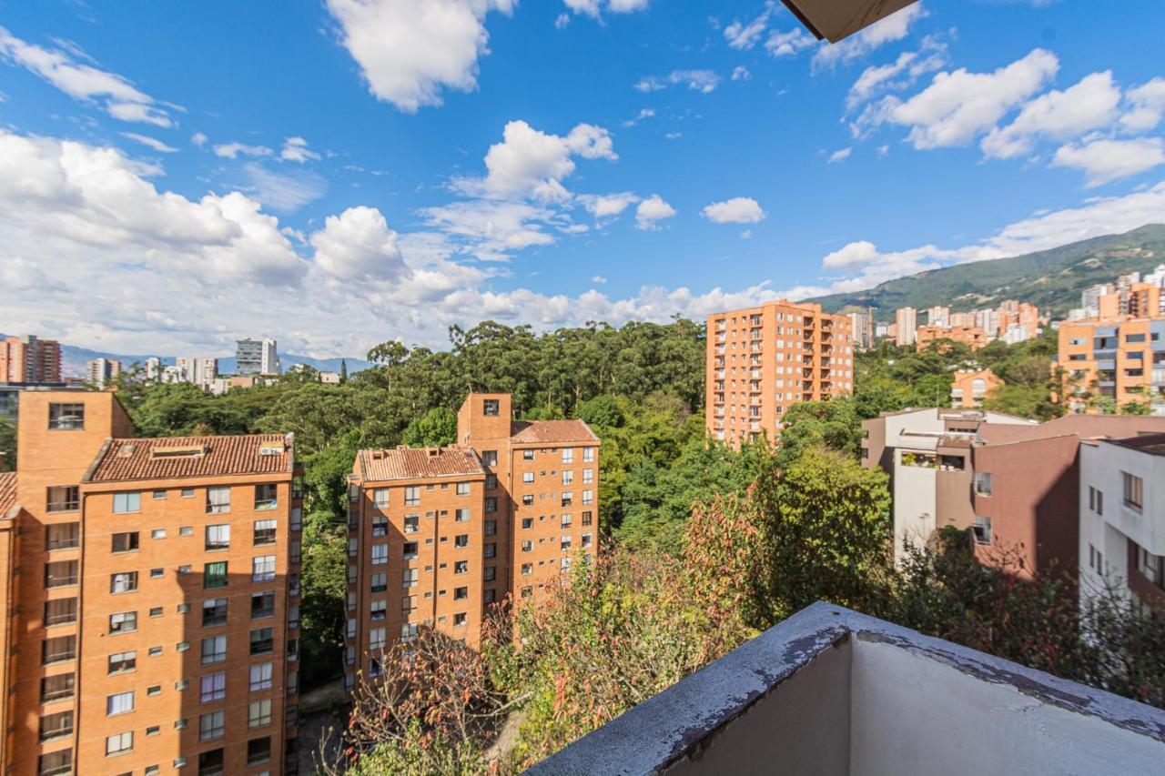 Loft Moderno En El Poblado Con Vista Y Parqueadero Mio Lofts Medellin