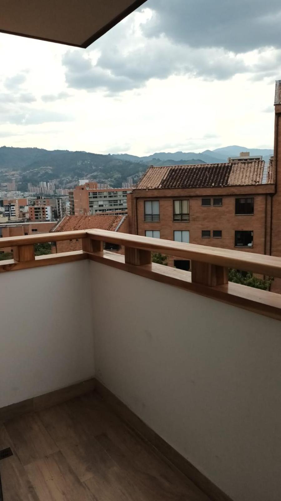 Loft Moderno En El Poblado Con Vista Y Parqueadero Mio Lofts Medellin