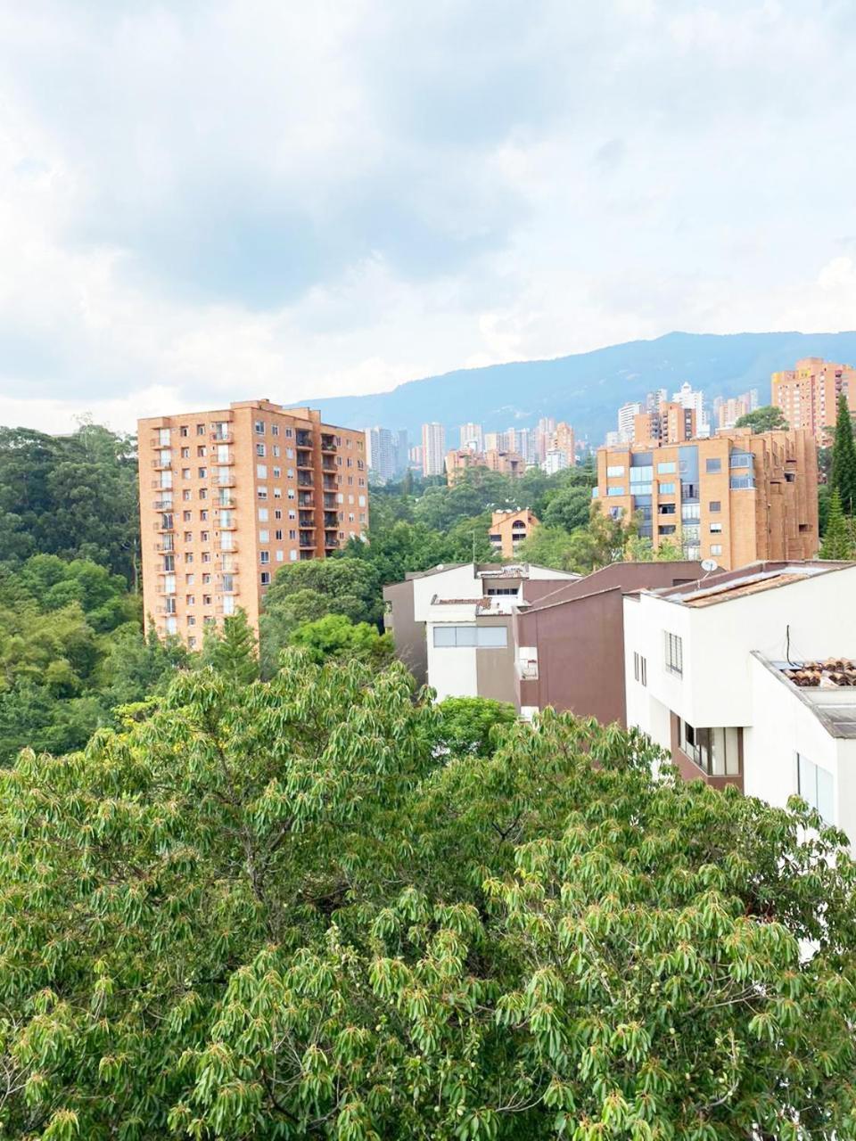 Loft Moderno En El Poblado Con Vista Y Parqueadero Mio Lofts *